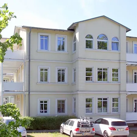 Strandnah, Mit Balkon Und Sauna- Und Schwimmbadnutzung Im Ahoi Erlebnisbad In Sellin Gratis - Strandmuschel 07 アパート ゲーレン