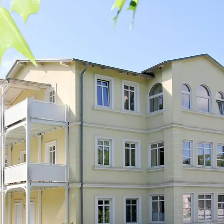 Strandnah, Mit Balkon Und Sauna- Und Schwimmbadnutzung Im Ahoi Erlebnisbad In Sellin Gratis - Strandmuschel 07 ゲーレン