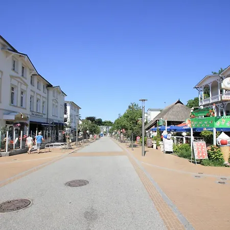 Strandnah, Mit Balkon Und Sauna- Und Schwimmbadnutzung Im Ahoi Erlebnisbad In Sellin Gratis - Strandmuschel 07 ゲーレン