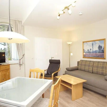 Villa Strandmuschel Ferienwohnung 07 *