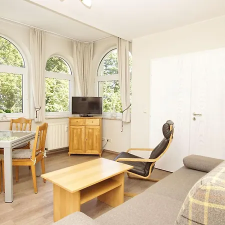 アパート Strandnah, Mit Balkon Und Sauna- Und Schwimmbadnutzung Im Ahoi Erlebnisbad In Sellin Gratis - Strandmuschel 07